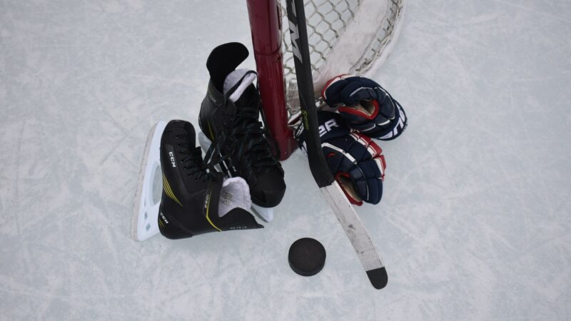 Hokej jest na szarym końcu sportów zimowych. Dlaczego tak się dzieje?
