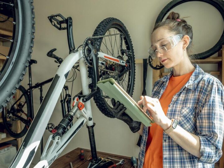 Jaki rower do 2000 zł wybrać? Poradnik dla początkujących